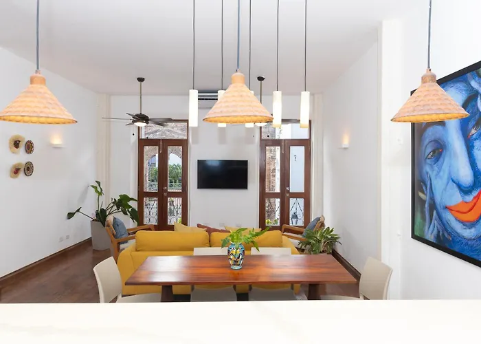 Beachfront Penthouse In Casco Antiguo